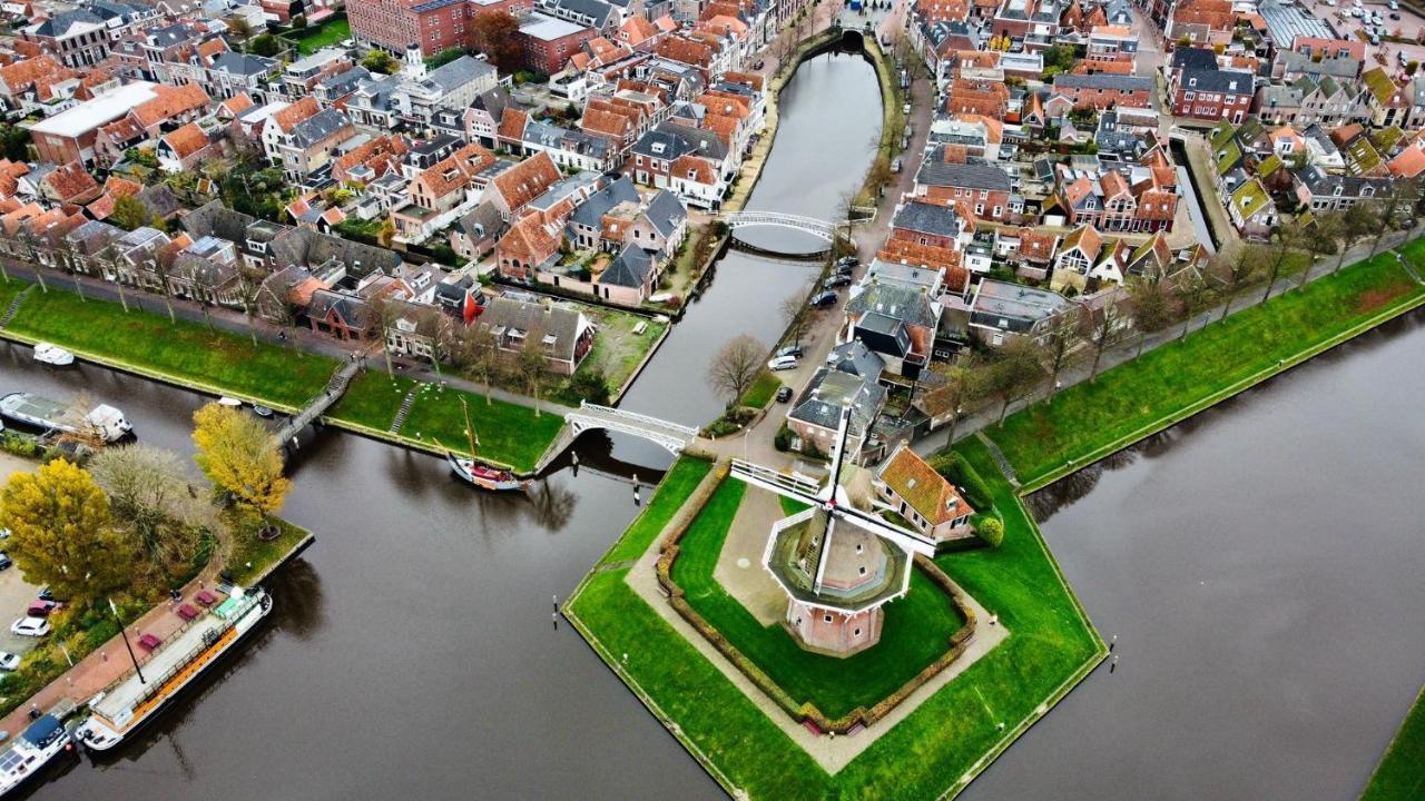 Stadslogement Het keerpunt Dokkum Buitenkant foto