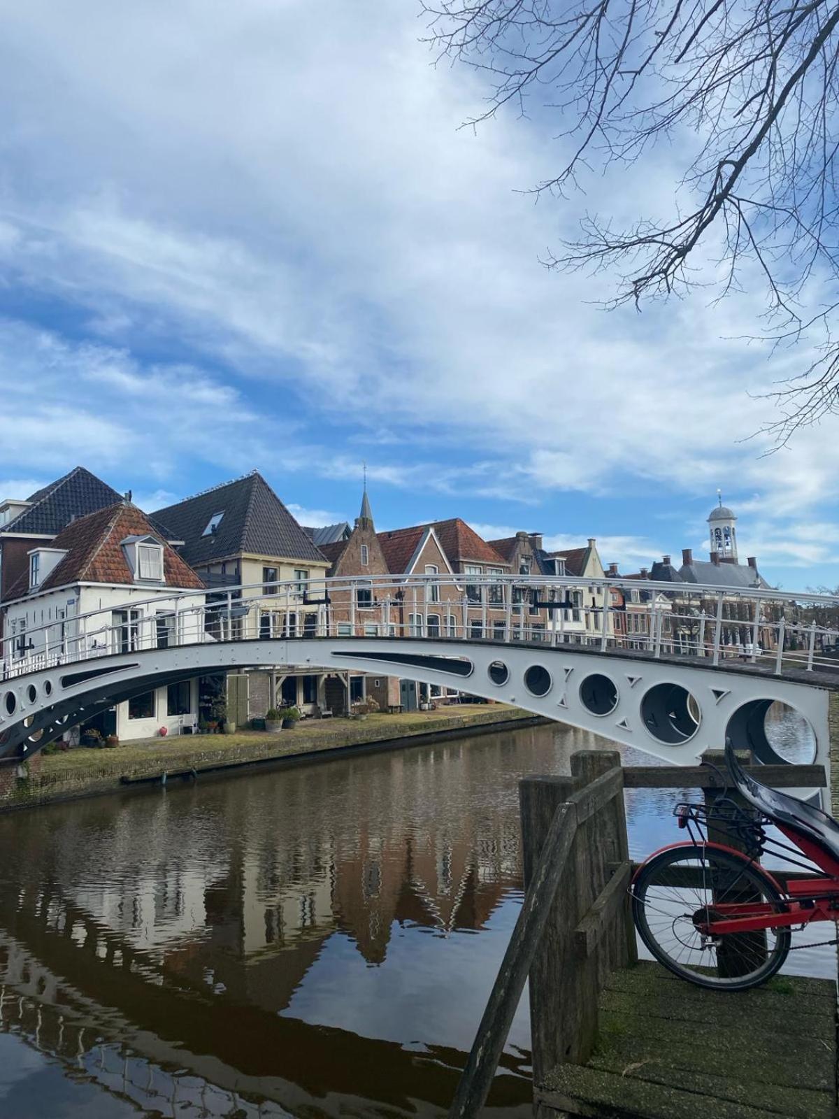 Stadslogement Het keerpunt Dokkum Buitenkant foto